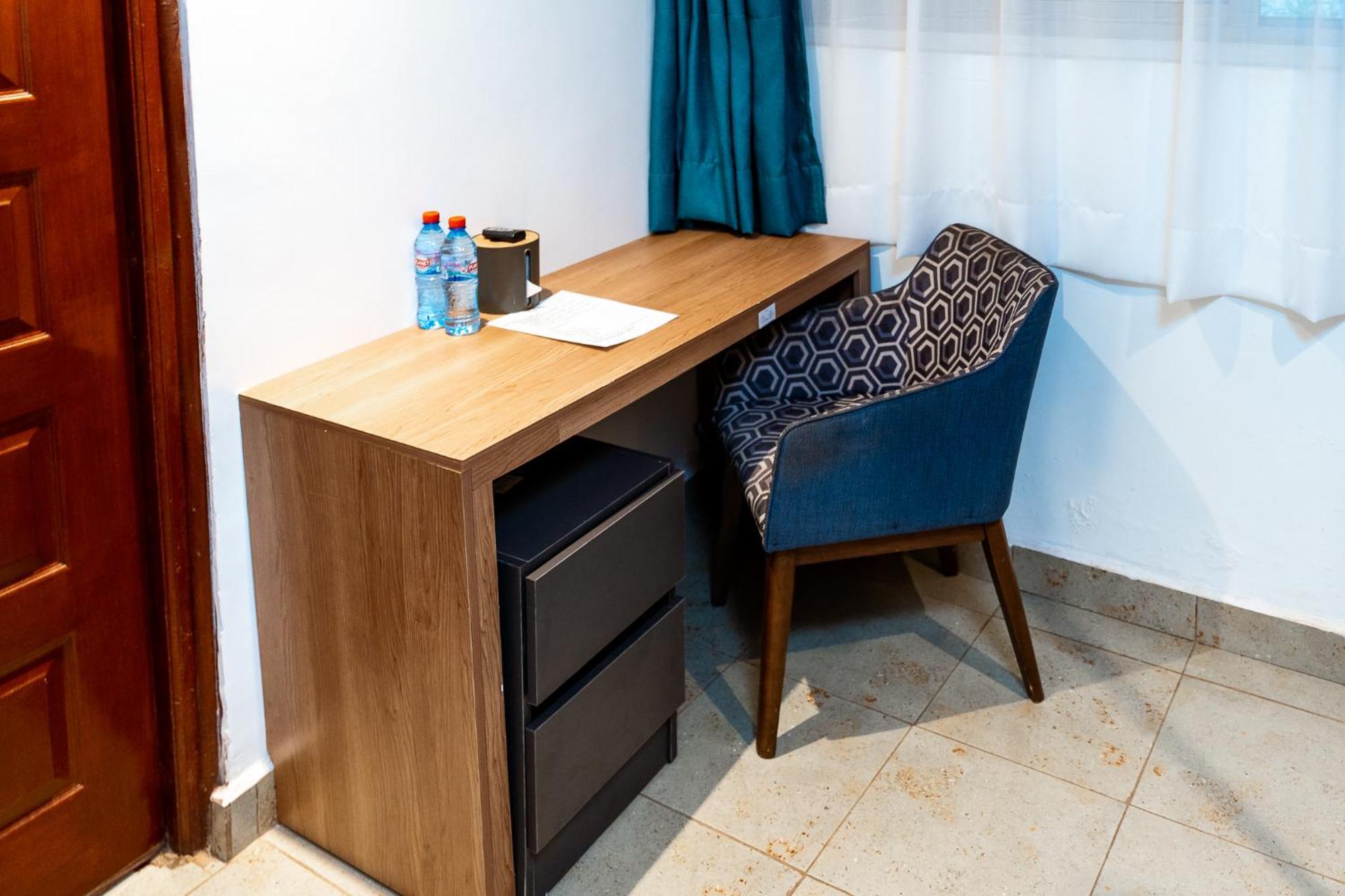 Aparthotel Harry'S Kisumu Oasis Extérieur photo