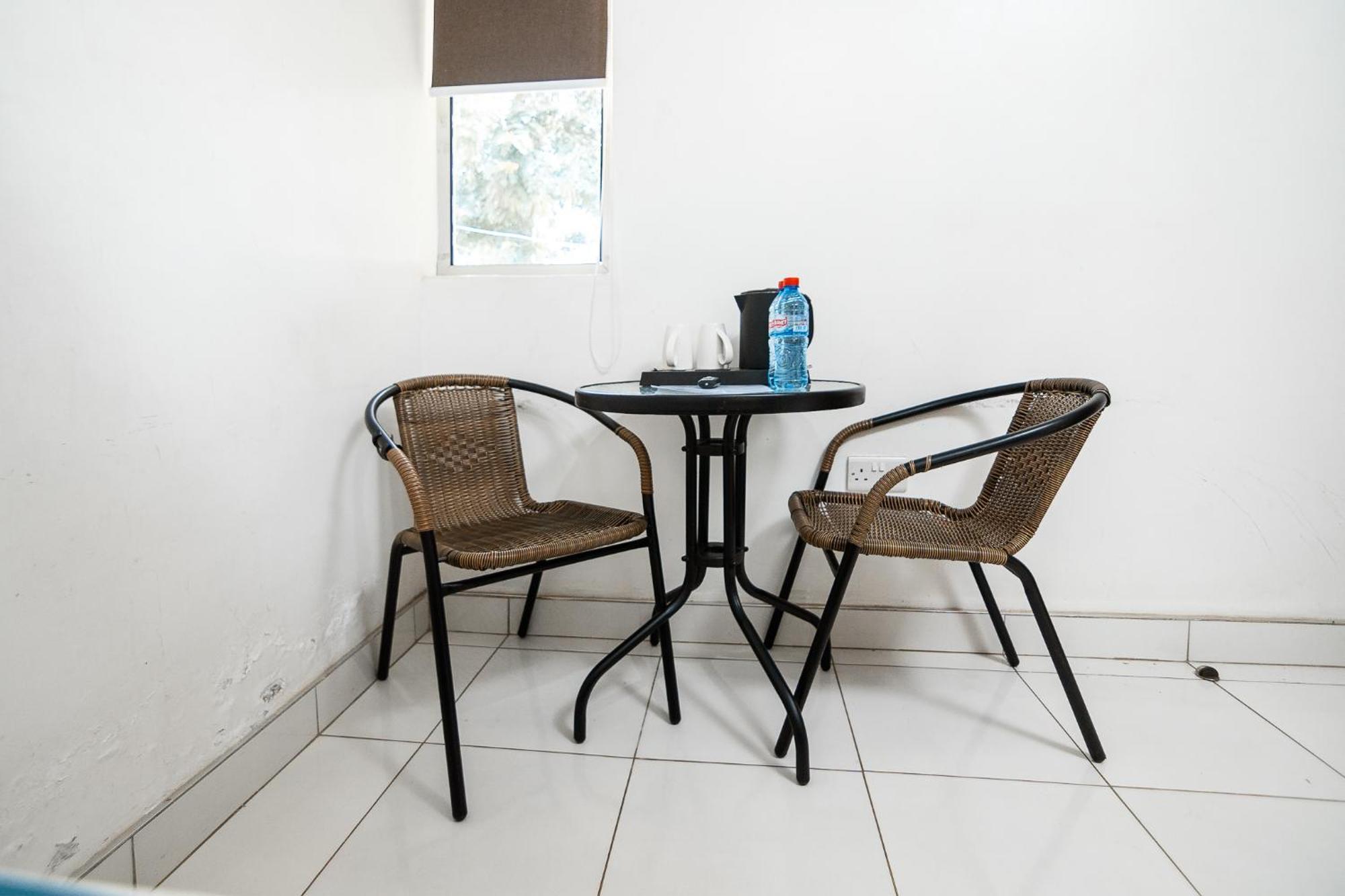 Aparthotel Harry'S Kisumu Oasis Extérieur photo